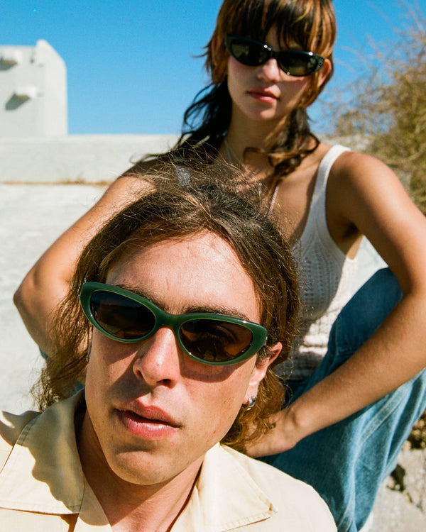 The Petal Bomb / Moss Bio & Polarised Desert Gradient Lens - Shade Files